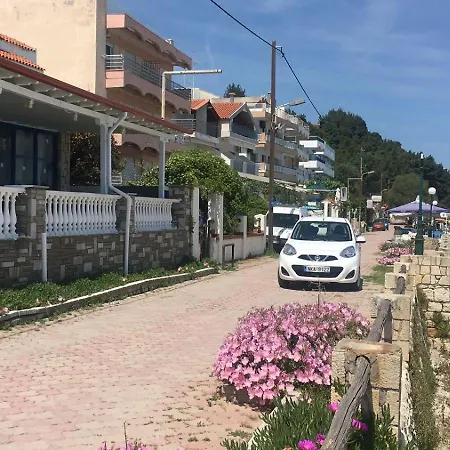 Seaside Apartment,just On The Beach, Unique View