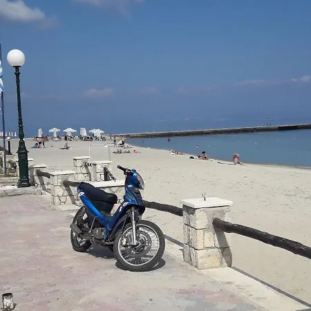 Seaside Apartment,just On The Beach, Unique View Дом отдыха Kallithea (Chalkidiki)